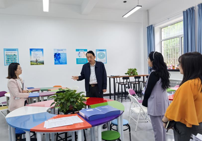 黨委副書(shū)記李岳深入心理咨詢(xún)中心調(diào)研指導(dǎo)，強(qiáng)調(diào)構(gòu)建高質(zhì)量教育咨詢(xún)服務(wù)體系